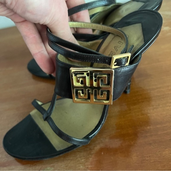 Givenchy 4G Logo Plaque Strappy Leather Heeled Sandals - Picture 5 of 8
